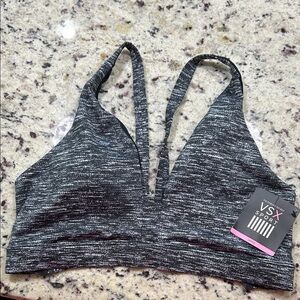 Victoria's Secret Black and White Sports Bra A2-0019